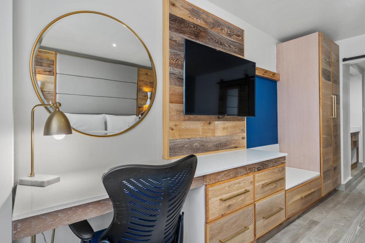 Holiday Inn Express San Juan Condado By Ihg Екстериор снимка